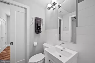 1337 K St SE, Washington, DC 20003 - Photo 37