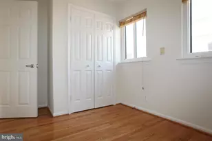 1089 Paper Mill Ct NW, Washington, DC 20007 - Photo 15