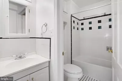 405 Constitution Avenue NE #B, Washington, DC 20002 - Photo 9