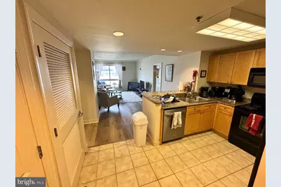 777 7th Street NW #1006, Washington, DC 20001 - Photo 3