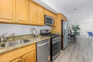 28 17th St SE, Washington, DC 20003 - Photo 7