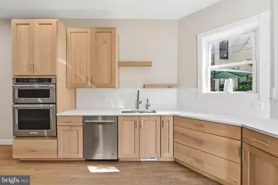 706 12th Street NE, Washington, DC 20002 - Photo 11