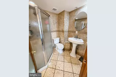 719 Farragut Place NE, Washington, DC 20017 - Photo 17