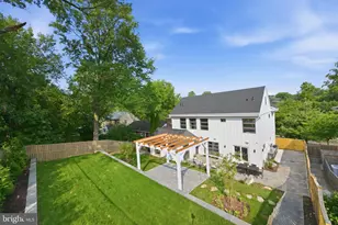 7049 Western Ave NW, Washington, DC 20015 - Photo 43