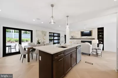 7049 Western Avenue NW, Washington, DC 20015 - Photo 5
