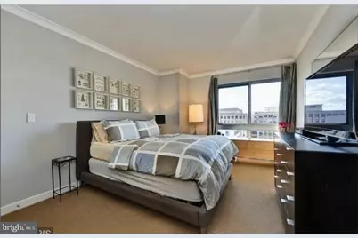 777 7th NW #424, Washington, DC 20001 - Photo 9