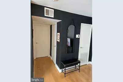 210 Oakwood Street SE #304, Washington, DC 20032 - Photo 5