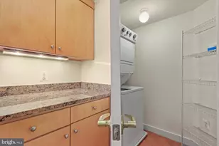616 E St NW, Washington, DC 20004 - Photo 15