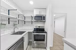 1813 8th St NW, Washington, DC 20001 - Photo 25