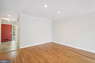 4375 Embassy Park Dr NW, Washington, DC 20016 - Photo 7