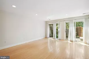 4375 Embassy Park Dr NW, Washington, DC 20016 - Photo 17
