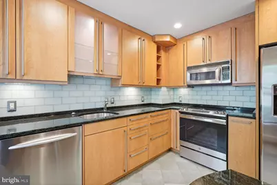 4375 Embassy Park Drive NW, Washington, DC 20016 - Photo 9