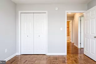 1260 21st St NW, Washington, DC 20036 - Photo 9