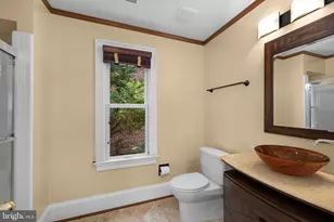 4561 MacArthur Blvd NW, Washington, DC 20007 - Photo 23