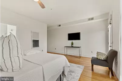 526 13th Street SE #B, Washington, DC 20003 - Photo 23