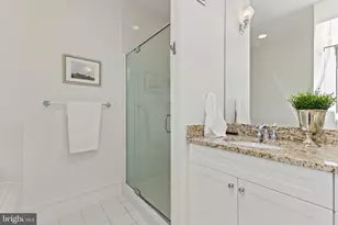 526 13th St SE, Washington, DC 20003 - Photo 29
