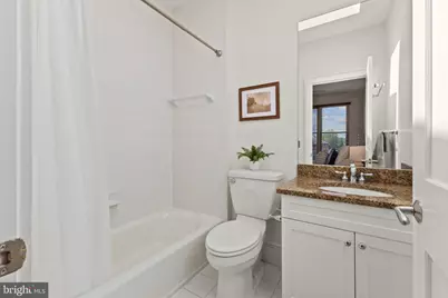 526 13th Street SE #B, Washington, DC 20003 - Photo 25