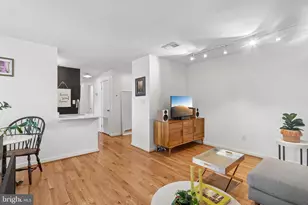 1495 Newton St NW, Washington, DC 20010 - Photo 3