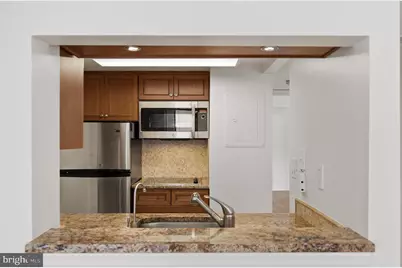 1080 Wisconsin Avenue NW #3019, Washington, DC 20007 - Photo 9