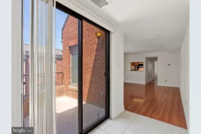 1080 Wisconsin Avenue NW #3019, Washington, DC 20007 - Photo 3