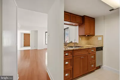 1080 Wisconsin Avenue NW #3019, Washington, DC 20007 - Photo 13