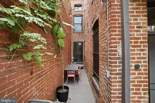 210 8th St SE, Washington, DC 20003 - Photo 39
