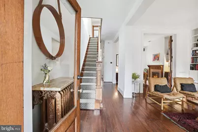 210 8th Street SE, Washington, DC 20003 - Photo 5