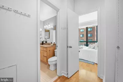955 26th Street NW #409, Washington, DC 20037 - Photo 15