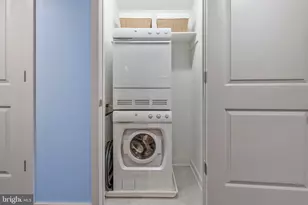 1025 1st St SE, Washington, DC 20003 - Photo 15