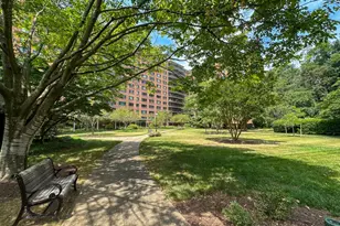 4201 Cathedral Ave NW, Washington, DC 20016 - Photo 21