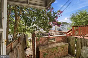 557 23rd Pl NE, Washington, DC 20002 - Photo 13