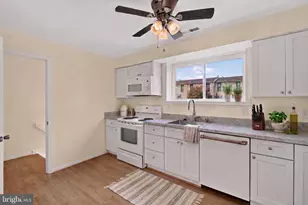 2747 31st Pl NE, Washington, DC 20018 - Photo 3