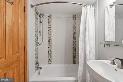70 Rhode Island Avenue NW #503, Washington, DC 20001 - Photo 31