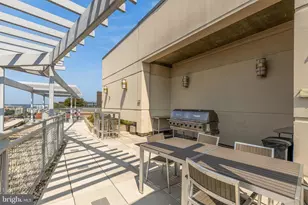 1025 1st St SE, Washington, DC 20003 - Photo 35