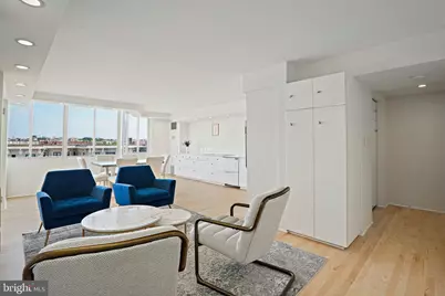 1718 P Street NW #902, Washington, DC 20036 - Photo 3