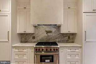 2034 O St NW, Washington, DC 20036 - Photo 11