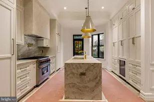 2034 O St NW, Washington, DC 20036 - Photo 9