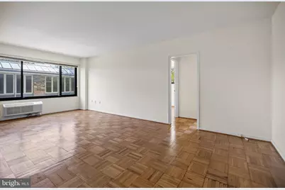 3601 Wisconsin Avenue NW #210, Washington, DC 20016 - Photo 9