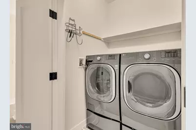 330 16th Street SE #2, Washington, DC 20003 - Photo 31