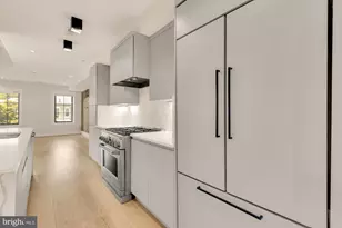 330 16th St SE, Washington, DC 20003 - Photo 7