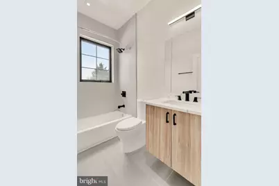 330 16th Street SE #2, Washington, DC 20003 - Photo 29