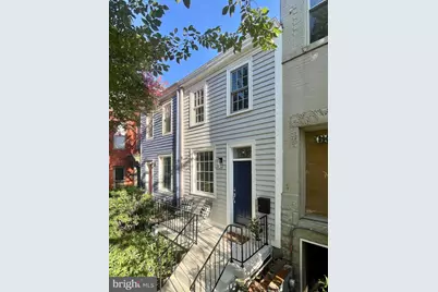 633 Constitution Avenue NE, Washington, DC 20017 - Photo 3