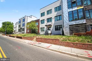 1009 17th St NE, Washington, DC 20002 - Photo 17