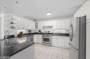 730 24th St NW, Washington, DC 20037 - Photo 9