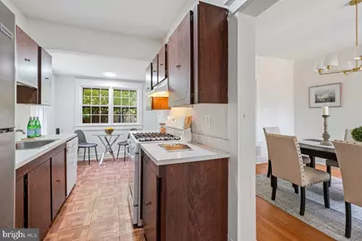 4323 Fessenden Street NW, Washington, DC 20016 - Photo 17