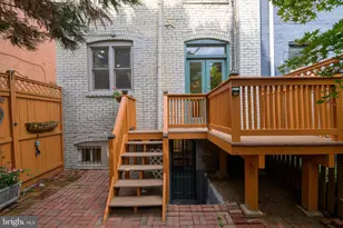 208 12th St SE, Washington, DC 20003 - Photo 43