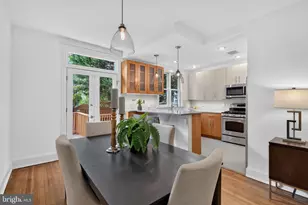208 12th St SE, Washington, DC 20003 - Photo 7