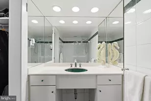 2510 Virginia Ave NW, Washington, DC 20037 - Photo 19