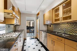 2510 Virginia Ave NW, Washington, DC 20037 - Photo 11