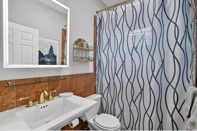 1233 E St SE, Washington, DC 20003 - Photo 19
